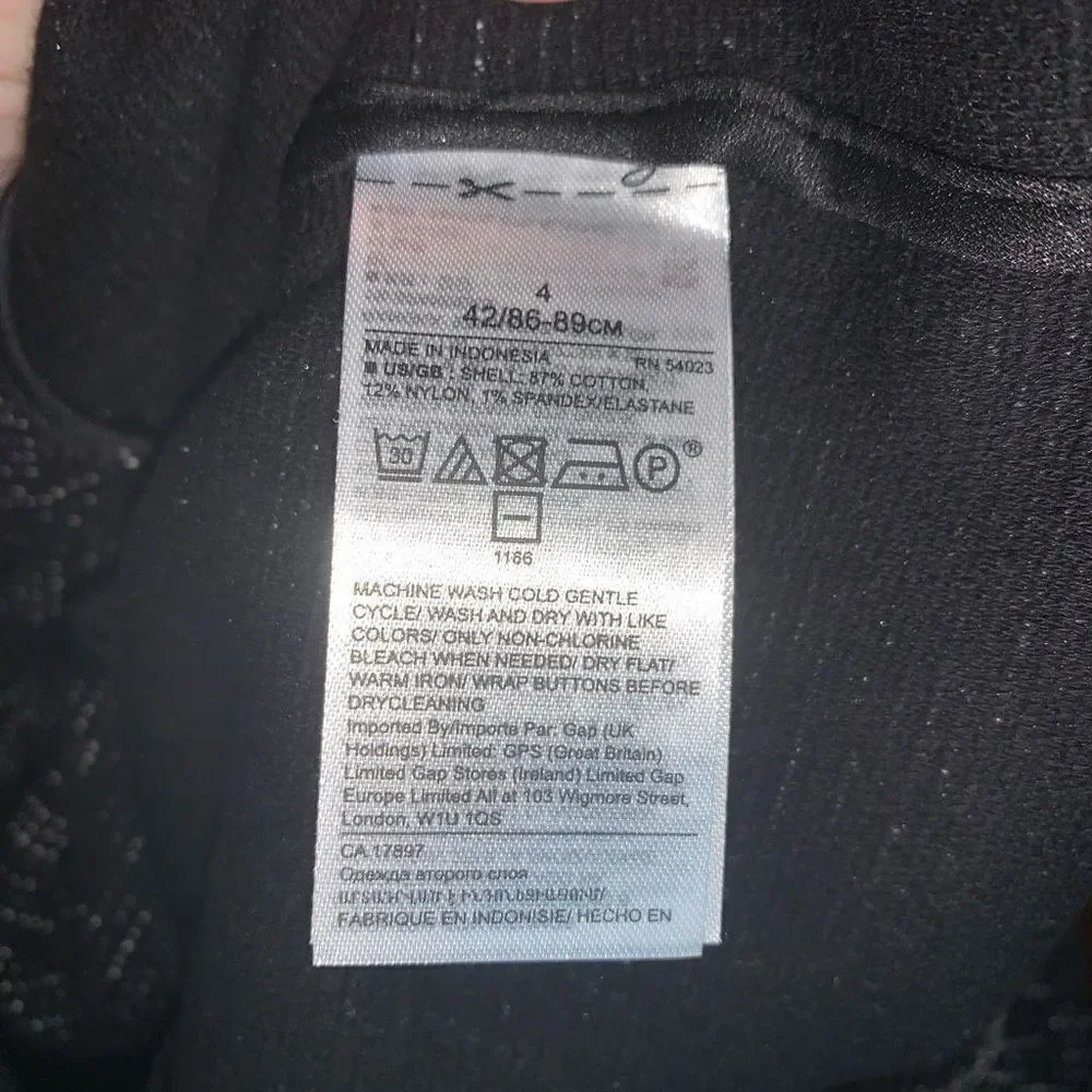 Banana Republic professional black & white stretchy 4 blazer